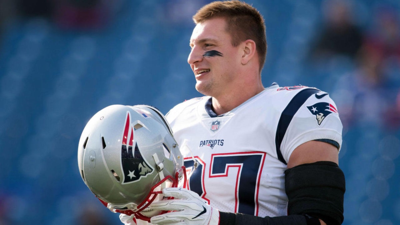 ExNFL WR Gives Very Detailed Prediction About Gronk's Future The