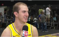 Rockstar Lakers Fan Wants Alex Caruso ‘Beer Drunk’ and Cradling Trophy After Winning NBA Title